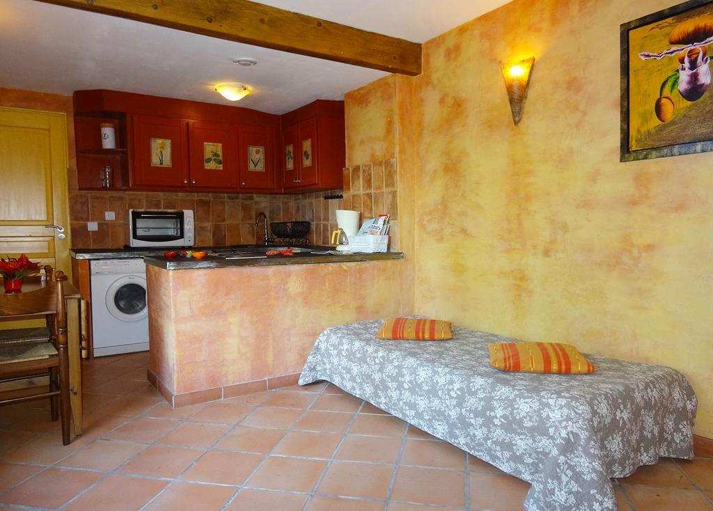 Bed and Breakfast Le Mas de Pié Caud à Rognes Extérieur photo